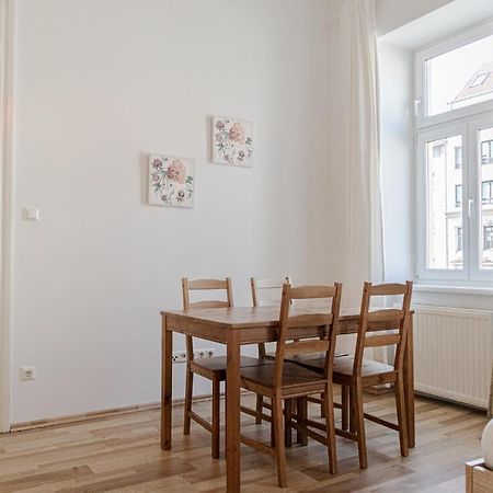 Special Vintage Viennese Apartment - 12Min F Downtown Exterior foto