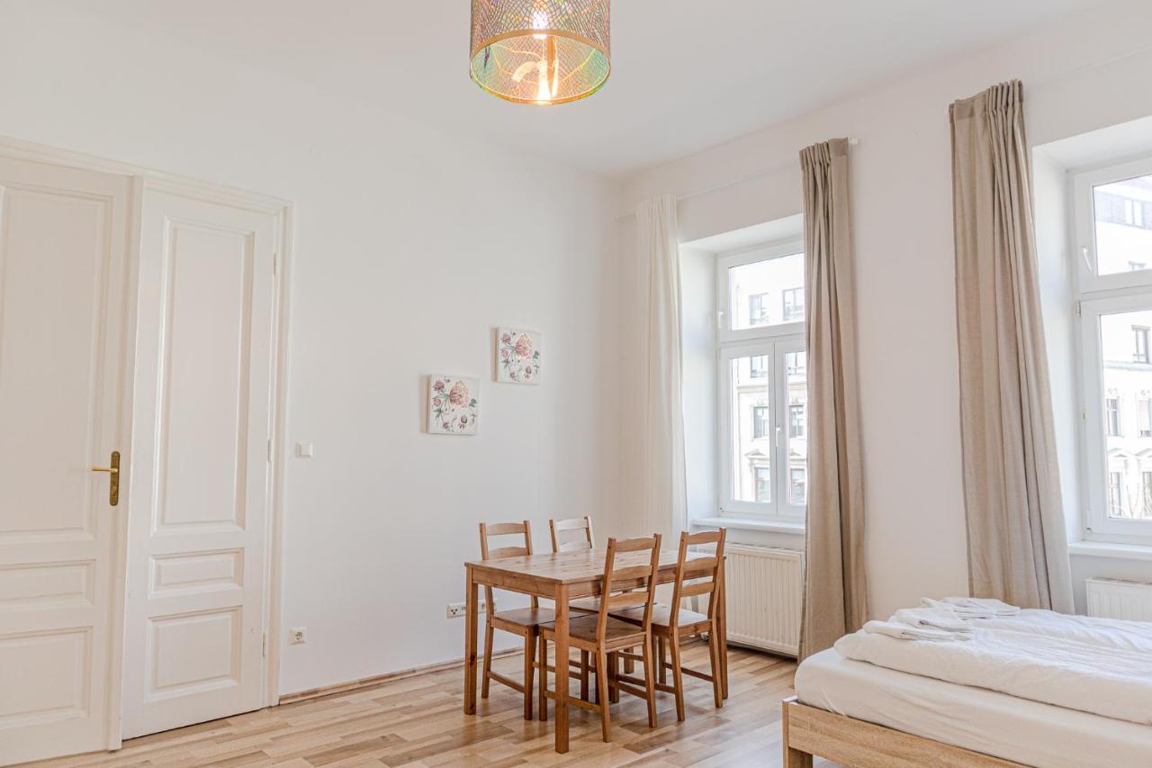 Special Vintage Viennese Apartment - 12Min F Downtown Exterior foto
